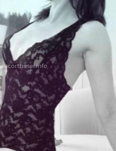 Escort Emma Luxus Escort in Bern - Photo 2 №638
